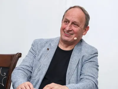 DeascoraSeek obchodní expert